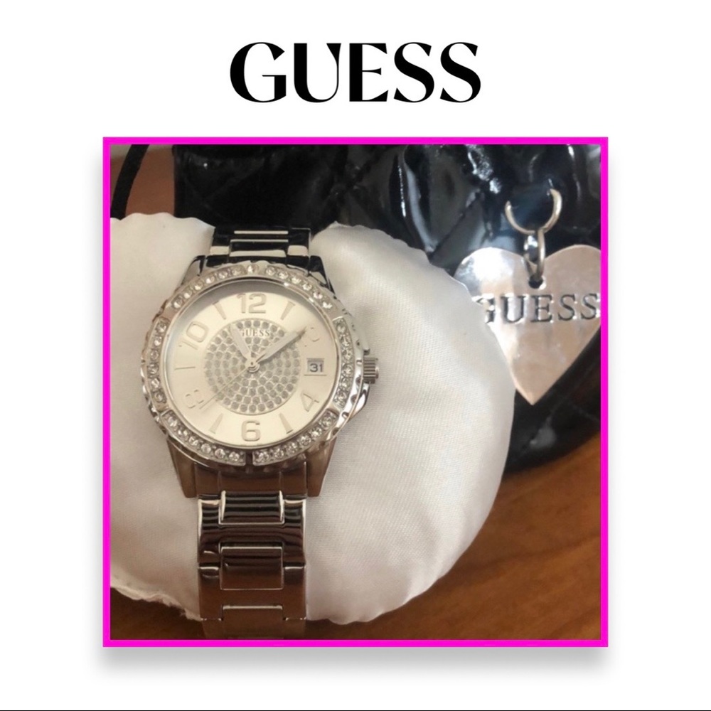 NWT Guess Women’s watch Gift Pillow & Gift Bag